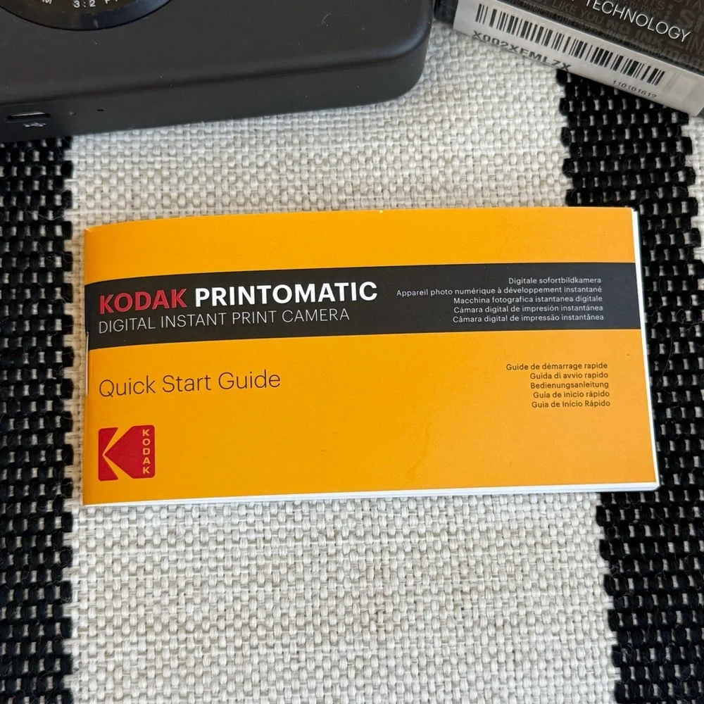 Kodak Printomatic Full-Color Instant Print Digital Camera Portable